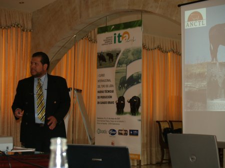 curso_internacional_17.JPG curso_internacional_17.JPG